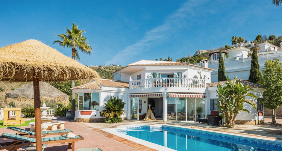 Villa Selvatic con piscina privada y zonas de entretenimiento